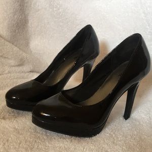 Black patent pumps